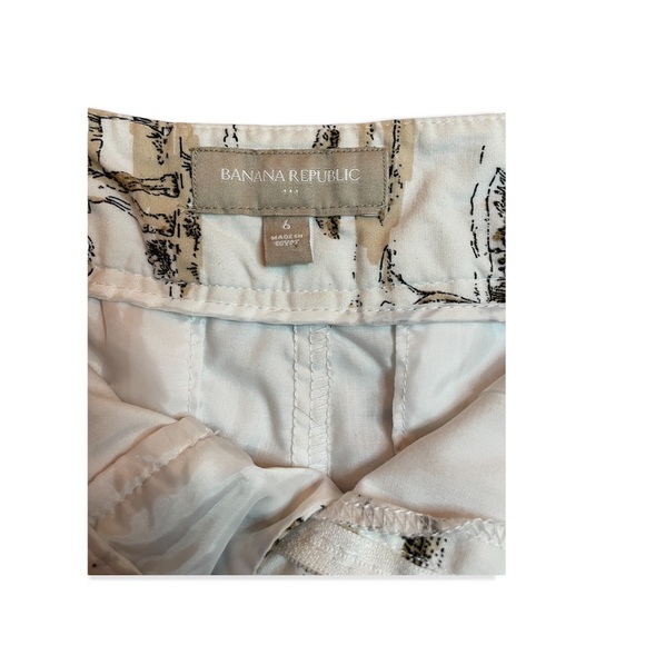Banana Republic short shorts with animal print. Size 6. - Picture 3 of 3